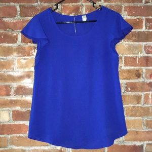 Short sleeved blouse 🦋